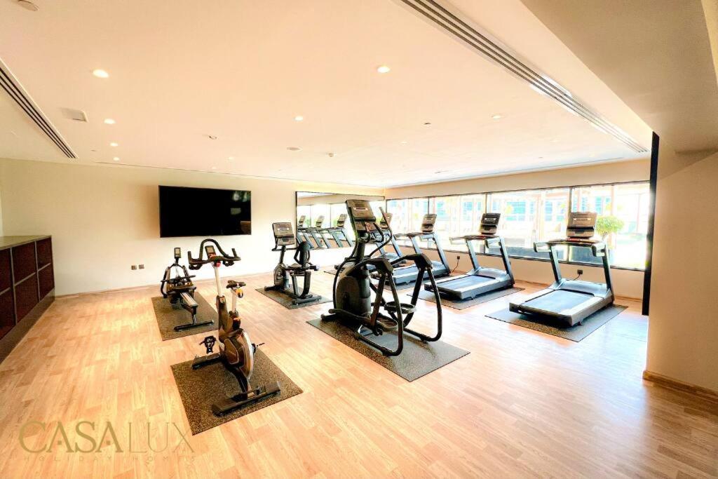 Lovely Big Studio W/ Burj Khalifa View In Downtown Dubai Eksteriør bilde